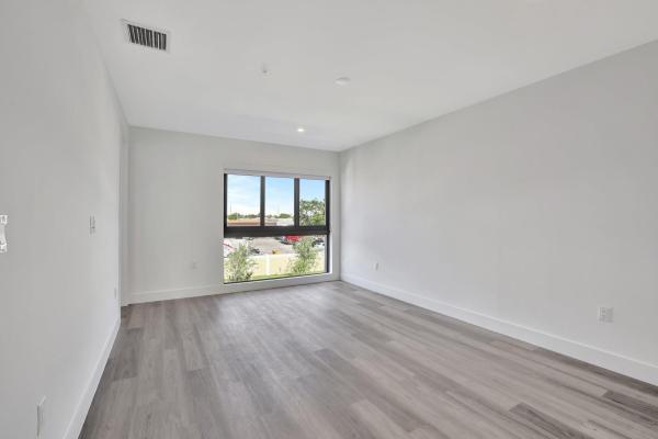 4208 NE 7th Ter, Oakland Park, Florida 33334, image 1