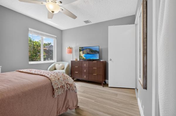 Greenview Shores 2 Of Wellington, 13708 Folkestone Cir, Wellington, Florida 33414, image 3