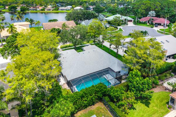 Wiltshire Village Of Greenview Shores 2, 1506 Wiltshire Village Dr, Wellington, Florida 33414, image 1