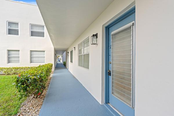 246 Normandy F #F, Delray Beach, Florida 33484, image 3