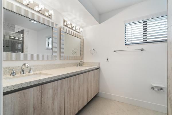 Imperial Point, 2280 NE 62nd St, Fort Lauderdale, Florida 33308, image 3