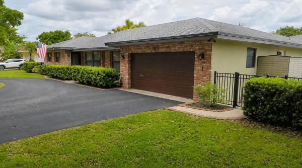Plantations Secluded Gardens, 820 NW 73rd Ter, Plantation, Florida 33317, image 2