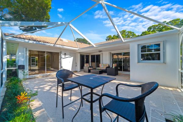 Sun Terrace At The Oaks, 2301 Pin Oak Ct, Palm Beach Gardens, Florida 33410, image 1