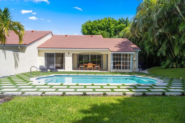 Las Casitas, 2236 Las Casitas Dr, Wellington, Florida 33414, image 3