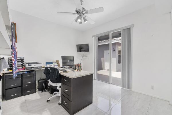 Kensington Glen, 4862 Kensington Cir, Coral Springs, Florida 33076, image 3