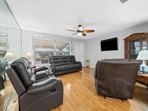 Leisureville, 210 NW 25th Ct, Pompano Beach, Florida 33064, image 2