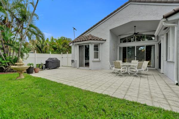 Lake Pointe Estates, 3274 NW 22nd Ave, Oakland Park, Florida 33309, image 1