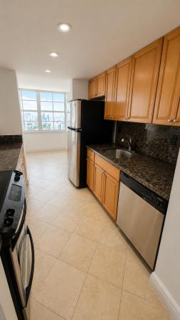 Winston Towers 300, 230 174th St #1805, Sunny Isles Beach, Florida 33160, image 3