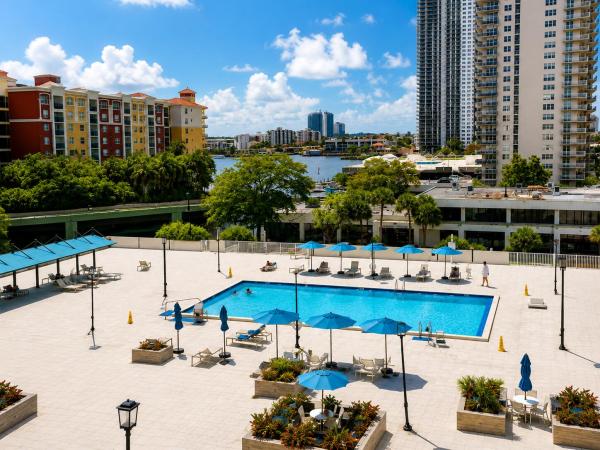 Winston Towers 300, 230 174th St #1805, Sunny Isles Beach, Florida 33160, image 2