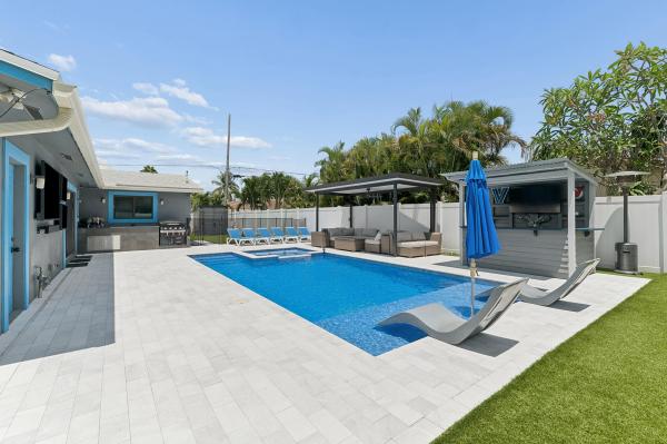 Mission Hill, 405 Chapel Hill Blvd, Boynton Beach, Florida 33435, image 1