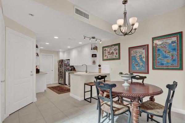 Charleston Court At Abacoa, 131 Radcliffe Ct, Jupiter, Florida 33458, image 2