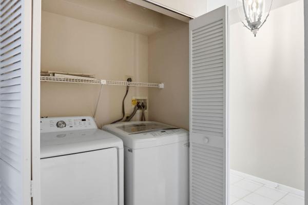 Lakeridge, 6170 Bay Isles Dr, Boynton Beach, Florida 33437, image 2