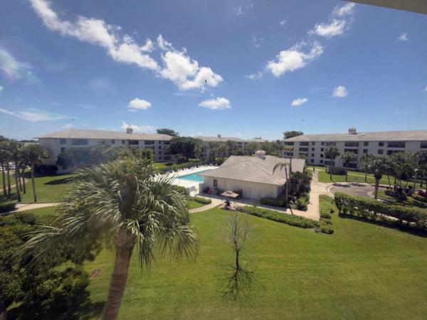 Whitehall, 3710 Whitehall Dr #404, West Palm Beach, Florida 33401, image 2