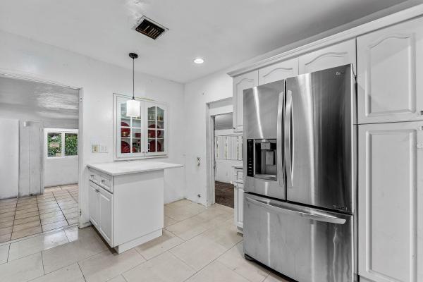 2030 NW 43rd St, Unincorporated Dade County, Florida 33142, image 3