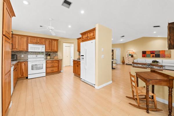 Rainberry Bay, 701 NW 25th Ave, Delray Beach, Florida 33445, image 2