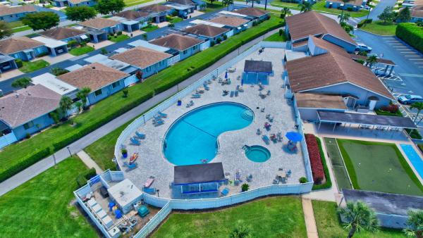 Camelot Village, 6802 Moonlit Dr, Delray Beach, Florida 33446, image 1