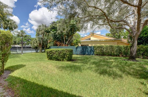 6165 Belleza Ln, Boca Raton, Florida 33433, image 1