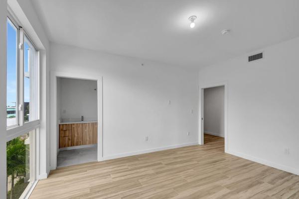117 Lake Ave #304, Lake Worth Beach, Florida 33460, image 1