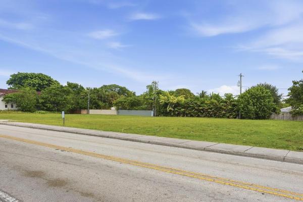 Lake Worth Town, 1532 S Federal Hwy, Lake Worth Beach, Florida 33460, image 3
