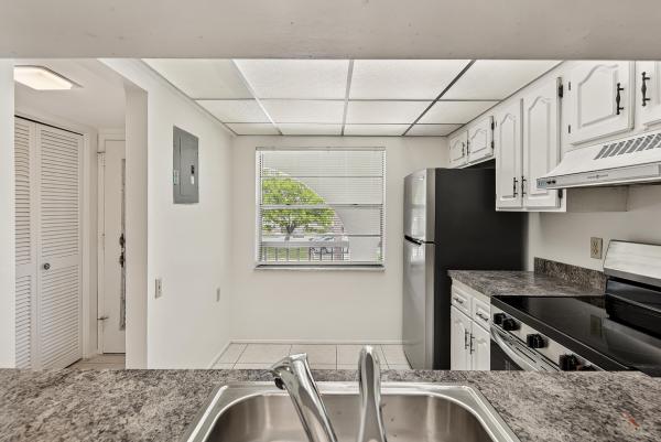 1204 Bahama Bnd #B2, Coconut Creek, Florida 33066, image 1