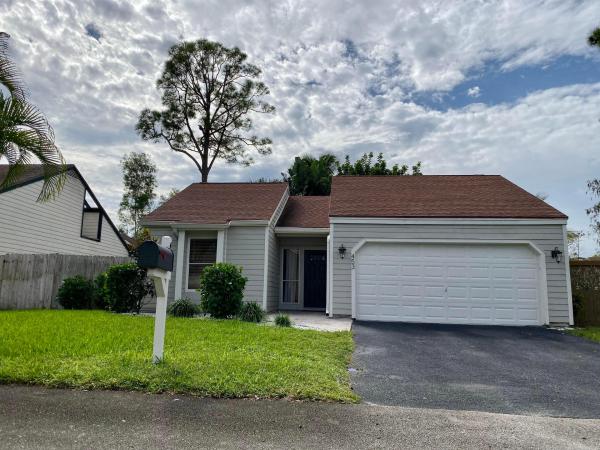 Tree Tops Of Wellington, 453 Park Forest Way, Wellington, Florida 33414, image 2
