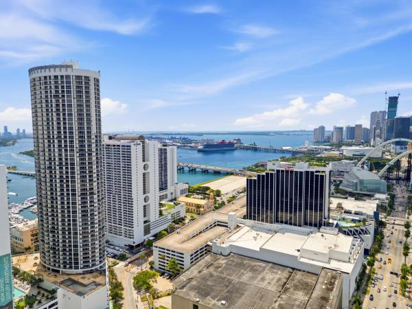 Opera Tower, 1750 N Bayshore Dr #1202, Miami, Florida 33132, image 3