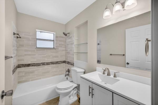 9484 Sun Ct, West Palm Beach, Florida 33403, image 2