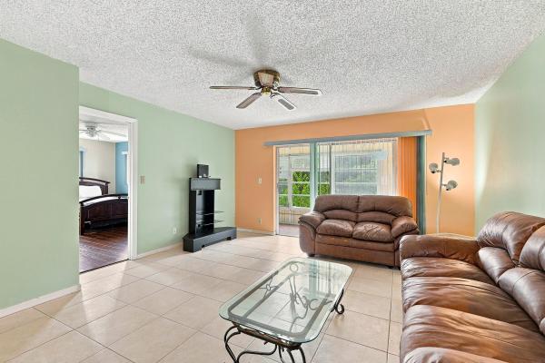 Sandalfoot Squire, 9200 SW 3rd St #111, Boca Raton, Florida 33428, image 3