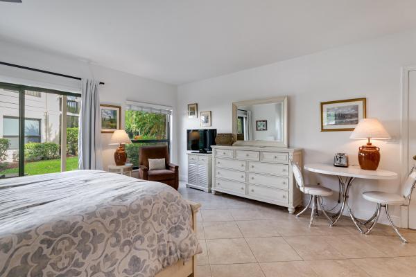 Tennis Lodges, 11863 Wimbledon Cir #412, Wellington, Florida 33414, image 2