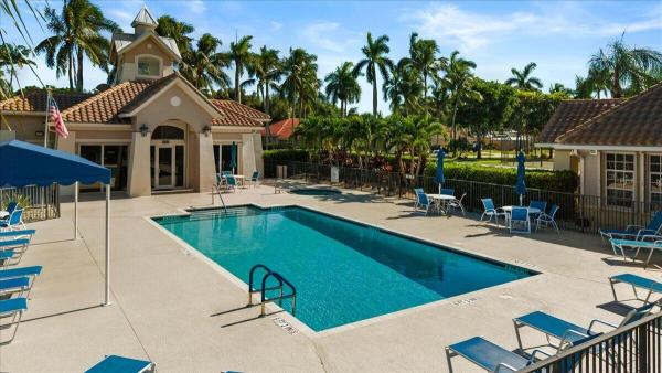 Sandhurst At Jog Estates, 6634 Jog Palm Dr, Boynton Beach, Florida 33437, image 3