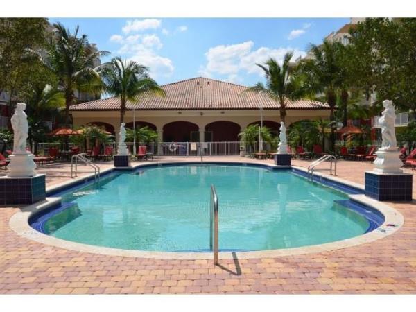 Country Club Towers, 18335 NW 68th Ave #245-616, Hialeah, Florida 33015, image 3