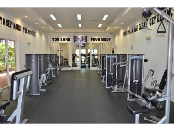 Country Club Towers, 18335 NW 68th Ave #750-205, Hialeah, Florida 33015, image 3