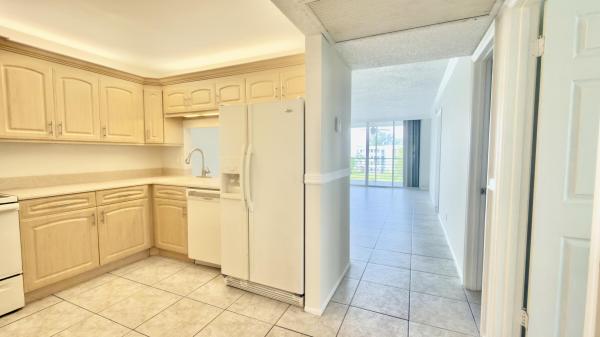 Pine Island Ridge, 9311 Orange Grove Dr #402, Davie, Florida 33324, image 2