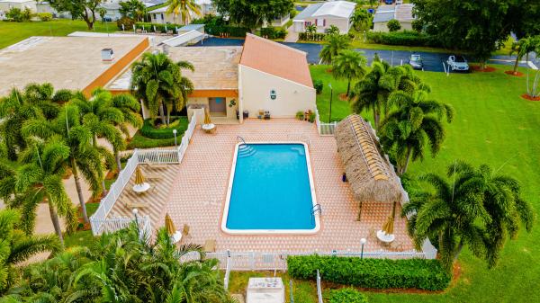 Highland Meadows Estates, 160 NW 53rd St, Deerfield Beach, Florida 33064, image 2