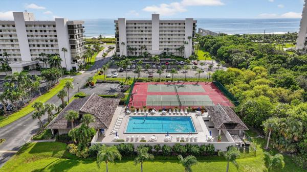 Bryn Mawr Ocean Towers, 5059 N Hwy A1a #406, Fort Pierce, Florida 34949, image 2