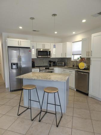 Golden Heights Homes, 2711 NW 16th Ct, Fort Lauderdale, Florida 33311, image 1
