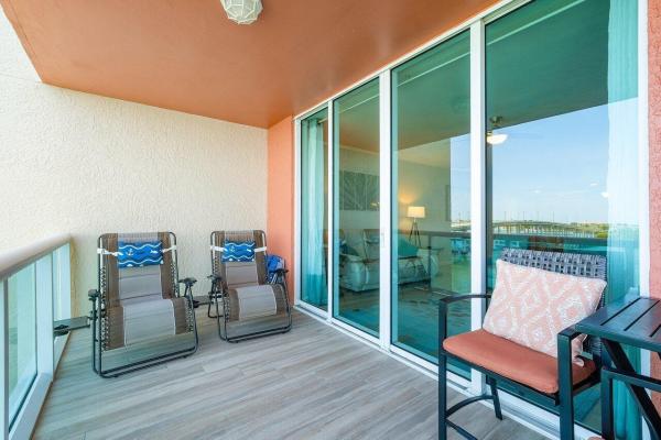 Marina Grande Club & Residences, 2640 Lake Shore Dr #711, Riviera Beach, Florida 33404, image 2