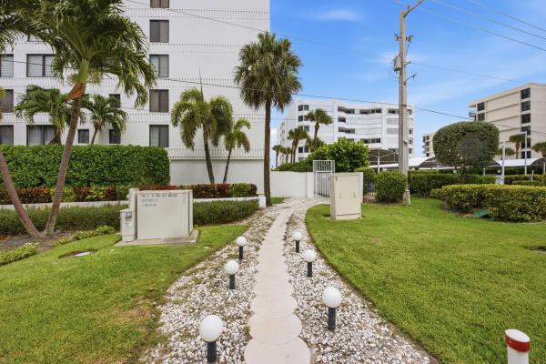 Mayfair House, 3589 S Ocean Blvd #808, South Palm Beach, Florida 33480, image 1