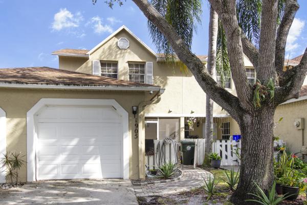 Joggers Run, 1905 Maplewood Dr, Greenacres, Florida 33415, image 1