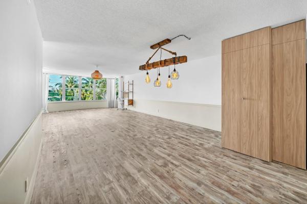 3051 NE 48th St #301, Lauderdale By The Sea, Florida 33308, image 1