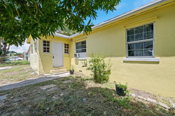 Riviera Beach Heights, 616 W 5th St, Riviera Beach, Florida 33404, image 3