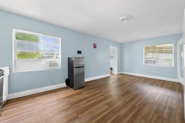 Riviera Beach Heights, 616 W 5th St, Riviera Beach, Florida 33404, image 2