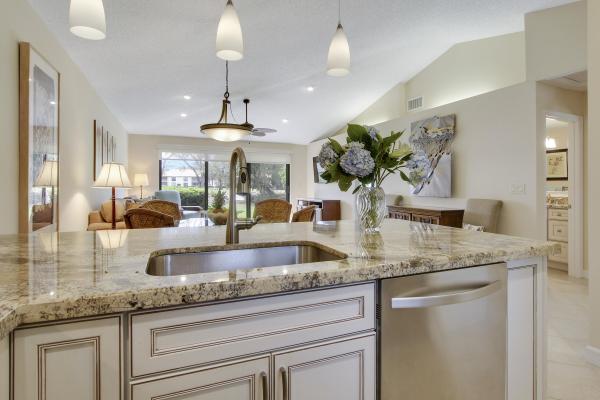Club Cottages, 820 Club Dr, Palm Beach Gardens, Florida 33418, image 3