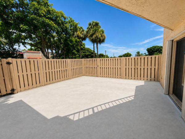 Chateau Wood, 3725 Village Dr #D, Delray Beach, Florida 33445, image 3