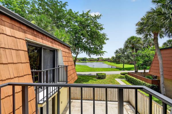 Sandalwood At Boynton Beach, 503 Buttonwood Ln, Boynton Beach, Florida 33436, image 2