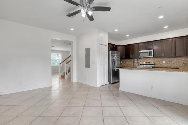 Charleston Commons, 5325 Ashley River Rd, West Palm Beach, Florida 33417, image 3