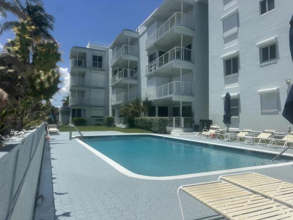 Winter Colony, 4300 El Mar Dr #24, Lauderdale By The Sea, Florida 33308, image 3