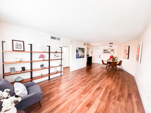 Octagon Towers, 1881 Washington Ave #4A, Miami Beach, Florida 33139, image 2