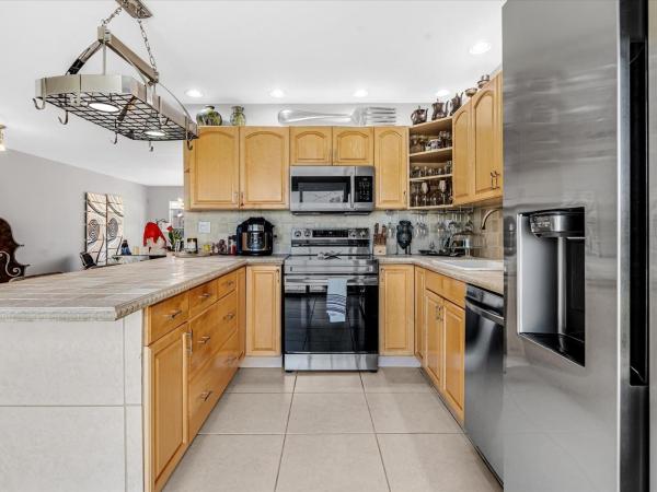 Village At Blue Lake, 3370 Beau Rivage Dr #3-A, Pompano Beach, Florida 33064, image 3