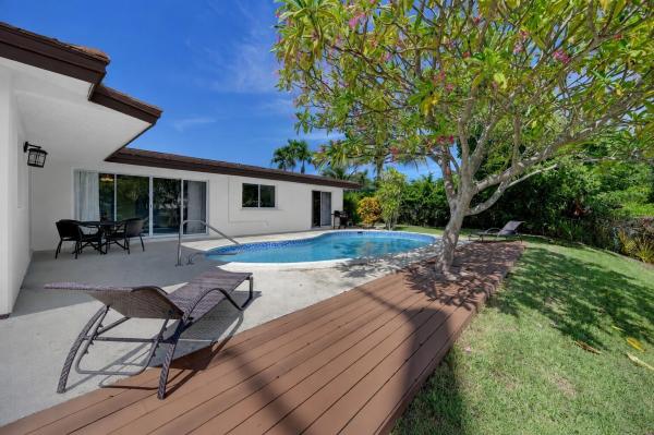 Royal Oaks Hills, 840 SW 7th St, Boca Raton, Florida 33486, image 3